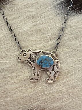 ❤️ Golden Hills Turquoise Hand Stamped Statement Bear Necklace 925 Matte 18+2”